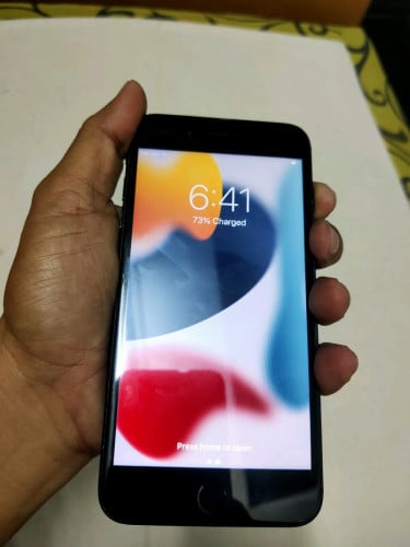 7Plus 128G ប្រើបានម៉ាអេម ថតច្បាស់មុខក្រោយ វ៉ៃដូរបាន (ចោមចៅ)