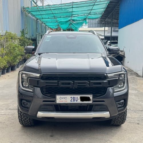 Ford wildtrak 023 ខ្មៅ