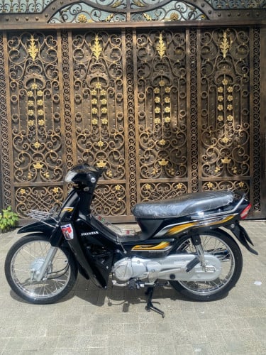 Honda Dream 018 ស្អាតសាណុំ