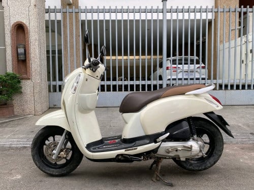 Honda scoopy