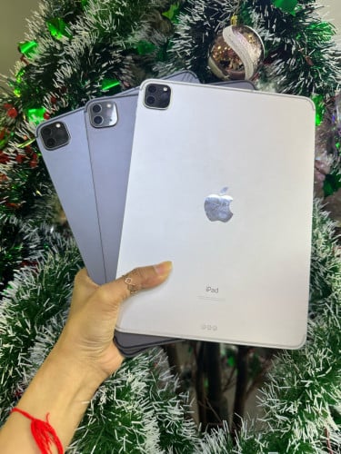 iPad Pro 2020 (128G) 389$ មានតែ3ដើម
