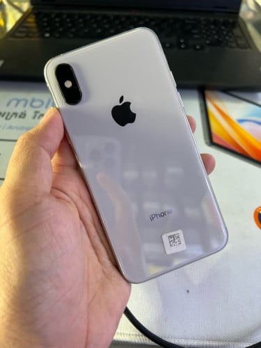 IPhone XS New 99% LL/A ធានាហ្សុីនណែន លេងទឹកបាន ថែឆ្នាំងសាកនិងដឹក