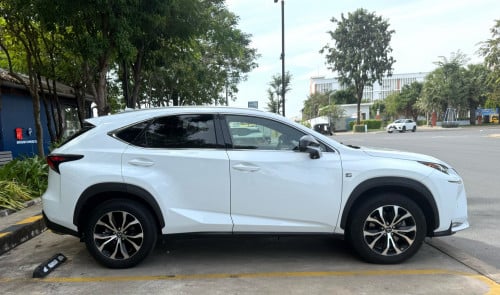 Lexus NX200T Fsport 2016 សុីន✅ក្នុងឈឺរី🍒