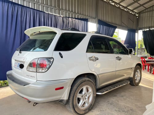 Lexus RX 300 Year 2002 Pong 1 (ភ្នំពេញ 2BBxxxx) គ្រូបង្រៀន លក់ដូរស៊េរី  តំលៃ13,200$ ចរចារបាន