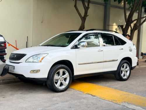 Lexus RX330 2004 half full ឡានថ្មី អត់បុក អត់ប៉ះ អត់ច្រេះ