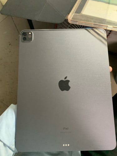 M1 12.9 Wi-Fi 128GB 450$