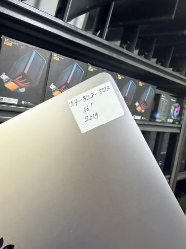 MacBook Pro 2019 16”