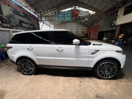 Range Rover sport 014 ម្ចាស់ដេីម សាំង លំដាប់មេទ្បាន