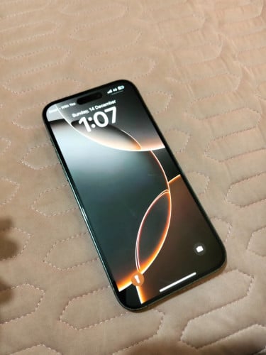 Sal iPhone 14 pro max 560$ នៅស្អាត