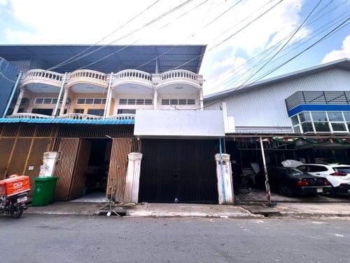 Shophouse for Rent in Toul Tompoung (TTP) – Business Area ✨