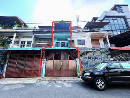 Shophouse for Sale in BKK3 – Best Offer ✨