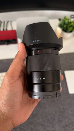 Sony FE 1.8/35mm