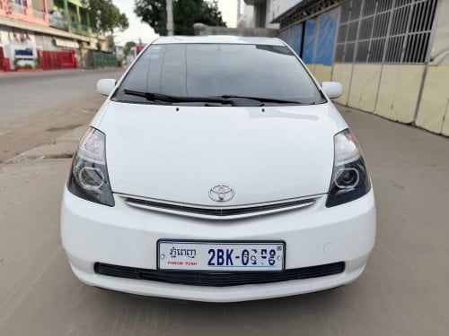 Toyota Prius 2008 ពាក់កណ្ដាល​ ខាងក្នុងលឿង​ ឯកសារ​ម្ចាស់​ដេីម
