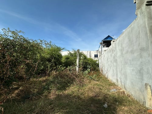 ដីលក់ខាងតាខៅ្ម