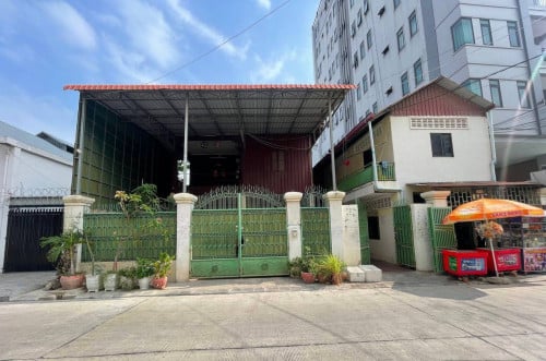 ដីនឹងផ្ទះលក់បន្ទាន់ នៅទួលទំពូង