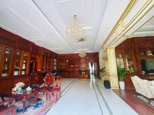 វីឡាឃីងសម្រាប់ជួល នៅក្នុងបុរីប៉េងហួត បឹងស្នោរ