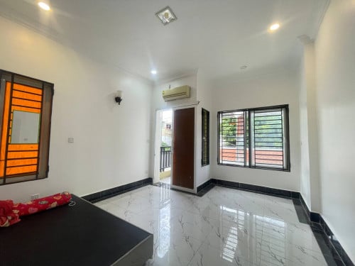 ផ្ទះសម្រាប់ជួល នៅបឹងត្របែក