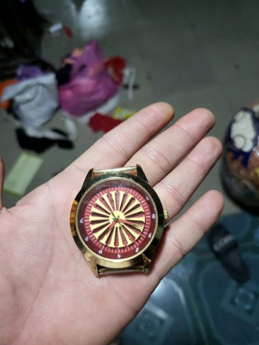 លក់បុរសប្រេីថ្មនៅស្អាតហ្សីនទាំងអស់