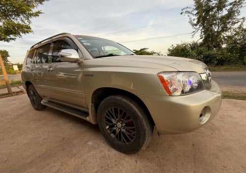 លក់​បងប្អូន​ ប្រញាប់​ ឆ្នាំ​03ប៉ុង​1​ V6 សានុំ​ស៊ីន​ ម្ចាស់​ដើម​ ឡាន​ថ្មី​ដាច់​