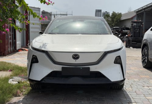 បង់$1មុឺនតិចដកឡាន Options ពេញលើសគេ⭐️ (3D HUD, កៅអីត្រជាក់-ក្ដៅជួរក្រោយ)