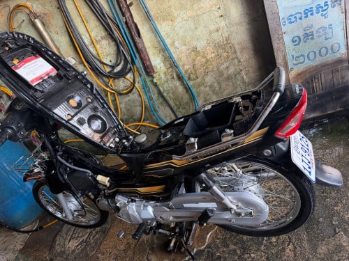 លក់ម៉ូតូឆ្នាំ2022