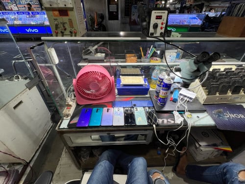 ទូរស័ព្ទមួយទឹកធូរៗស្អាតៗ 40$ 45$ 55$