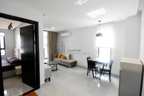 $420 | Modern 1 Bedroom Serviced Apartment In BKK3 Area