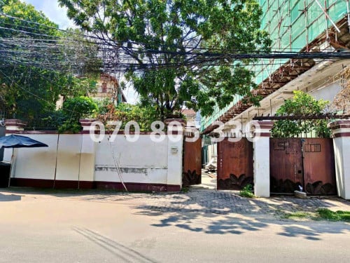 វីឡាអាជីវកម្មសំរាប់ជួល | Business Villa for rent