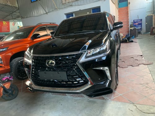 ឡានលក់ LX 570 ឆ្នាំ2011 ឡើង 2021 super sports
