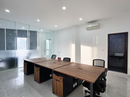 ការិយាល័យសម្រាប់ជួល[OFFICE SPACE FOR RENT] 52.50sqm at Sangkat Srah Chak, Khan Daun Penh