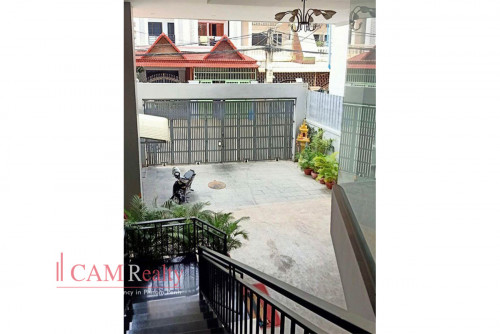 10 storeys apartment building for rent in Russian Market