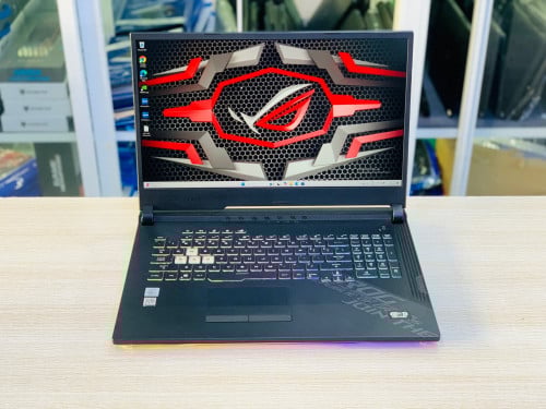 ASUS ROG Strix G712LW
