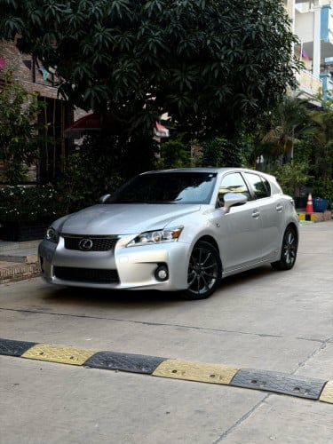 CT200h F-Sport 2012 Full ពេញឡានមូល