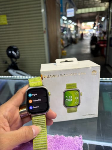 Huawei Watch Fit 4pro សានុំមានឆ្នាំង