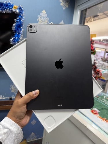 iPad M4 13 Inch 512g WiFi only 99.99%