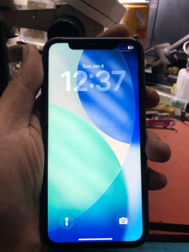 iPhone 11 128G សុំនុំស្ទើតែសំបកទេ