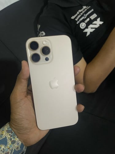 iPhone 16 pro max 99%