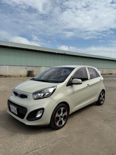 Kia morning 2012 full smart key ទឹកដោះគោ ធានាអត់បុក អត់ប៉ះ អត់ច្រេស