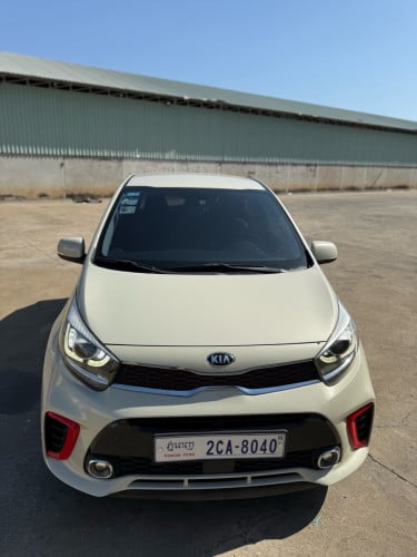 Kia morning 2017 GT line full smart key ទឹកដោះគោ អត់បុកប៉ះ ម្ចាស់ដេីម