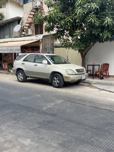 Lexus  ប៉ុង2 ឆ្នាំឡើង01