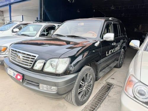 Lexus 470 ឆ្នាំ 99សំនុំសុីនឃ្លាំងម្ចាស់ទី1អត់សូវជិះសាច់ដែកសាក់សុីបាតស្អាតខ្ចី