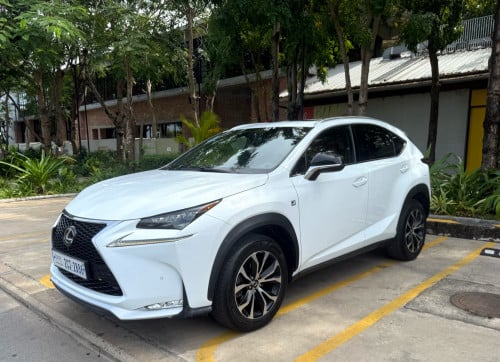 Lexus NX200T Fsport 2016 សុីន✅ក្នុងឈឺរី🍒ប៊ូតុង៥