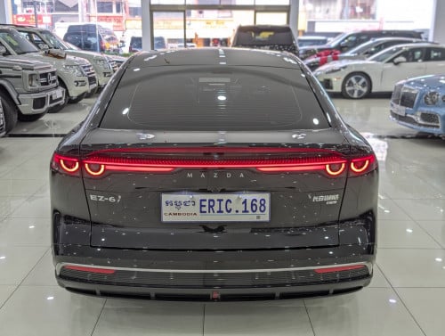 Mazda EZ6 2025