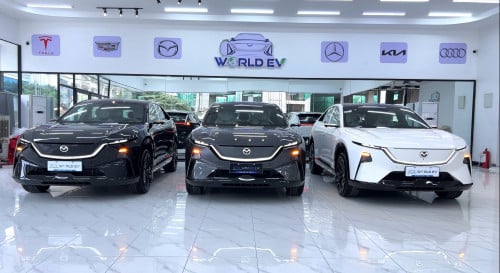 Mazda EZ60 option 3 HUD 100”