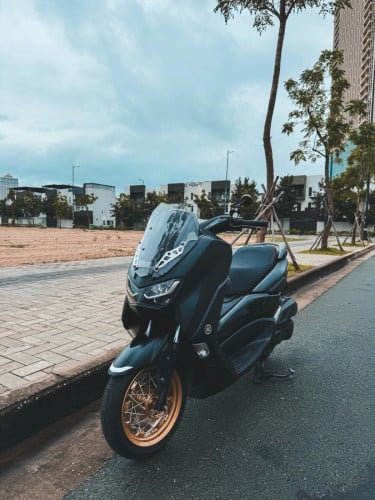 Nmax125cc ( លក់​យ៉ាន់​និង​សំបក​ )