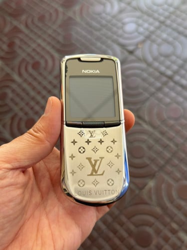 Nokia 8800 Anakin LV edition