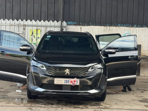 Peugeot 5008 allure full option 7កៅអី