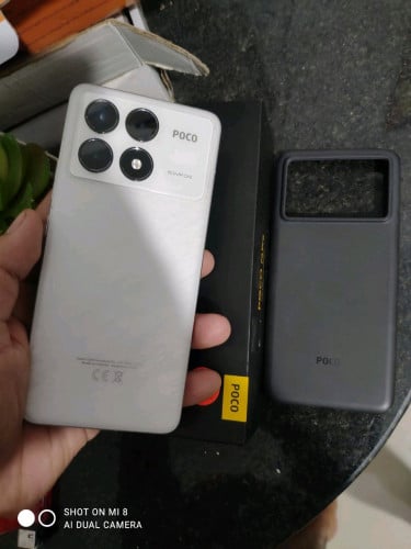 Poco F6. 12G 256G 99%