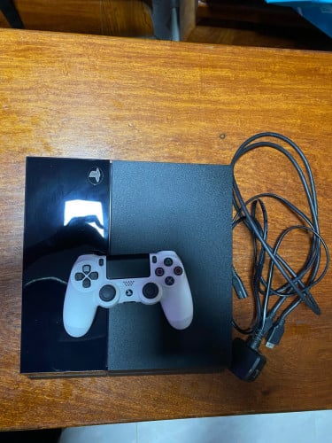 PS4 Fat Jailbreak គ្នានស្នាមបាក់បែកនៅស្អាត