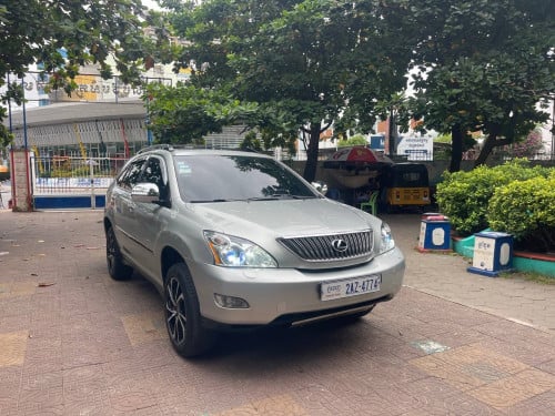 RX330 ឡានស្អាត់